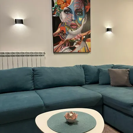 Turquoise Exotic Bliss Apartment Sofia